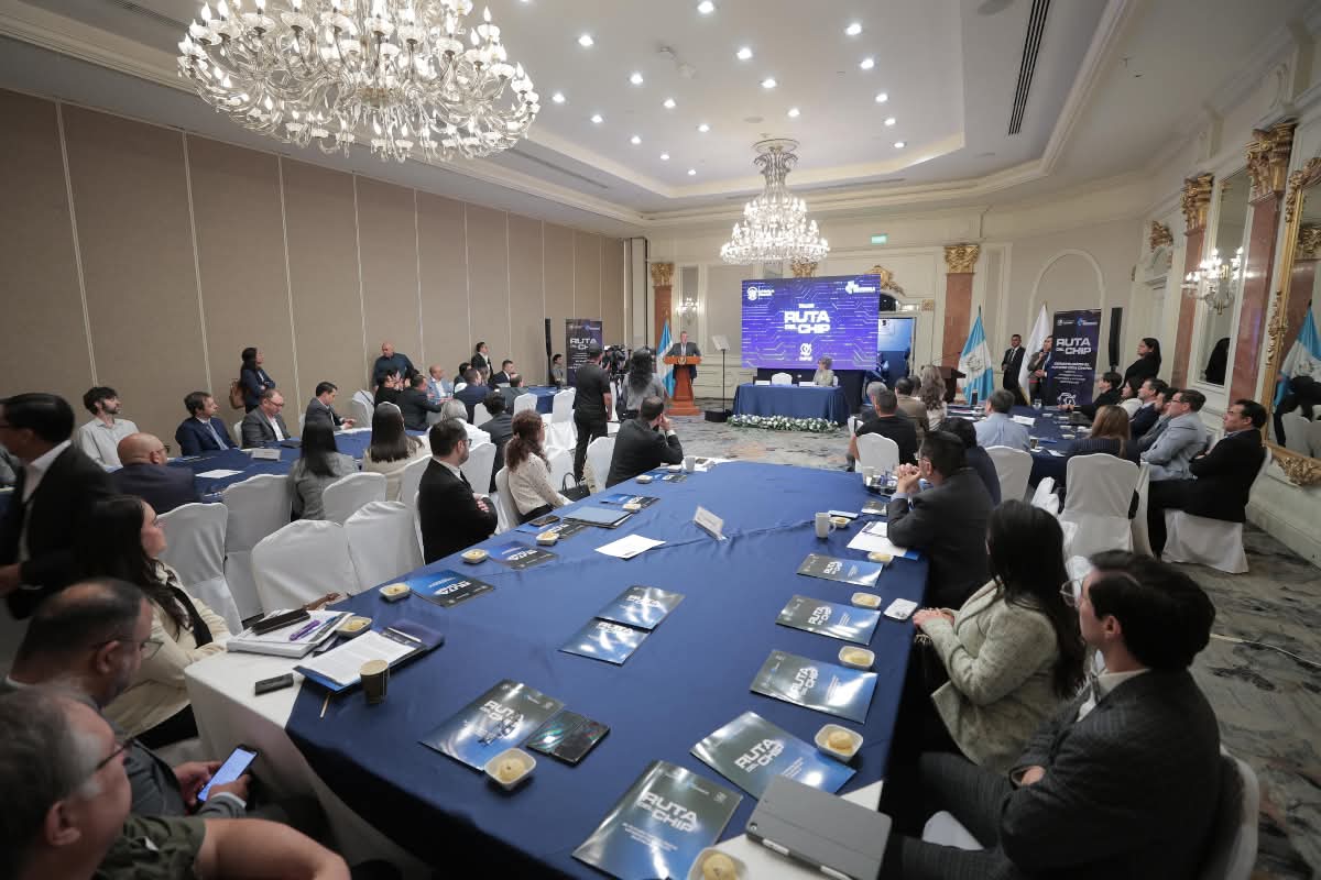 Guatemala lanza la ''Ruta del Chip'' para atraer inversión en semiconductores