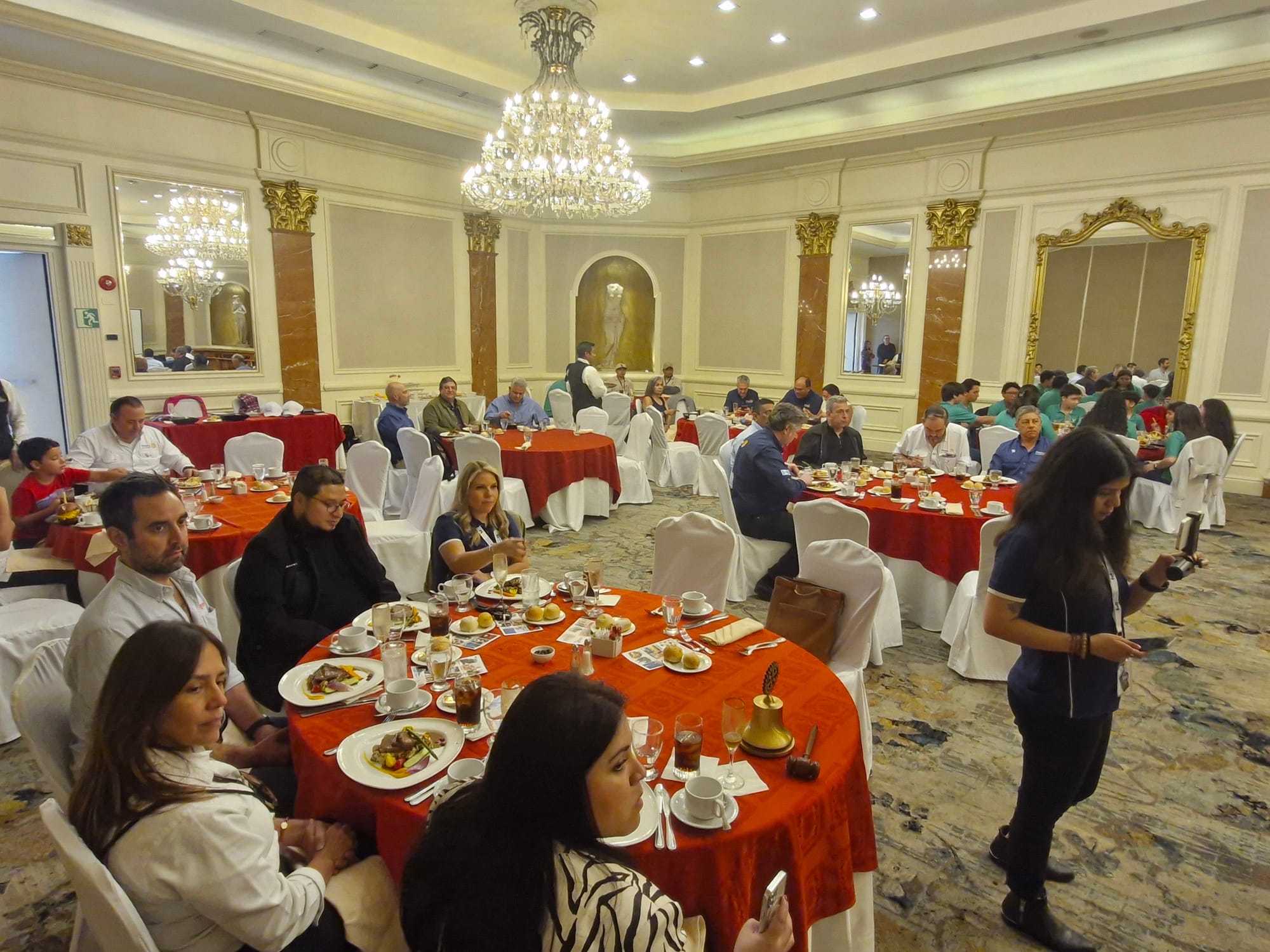 Rifa Tocono-Moore recauda fondos para cirugías pediátricas gratuitas